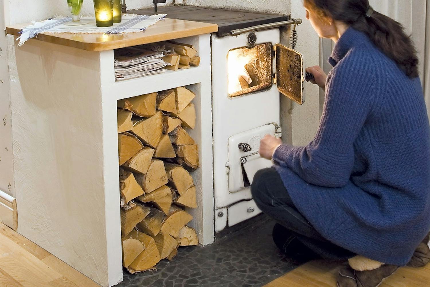 Vedskåp av multiplattor